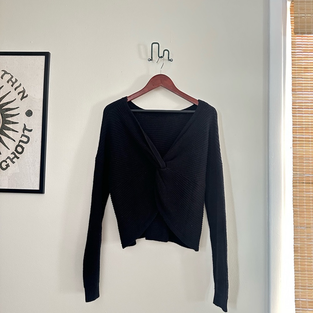 Hollister Black twist Sweater
